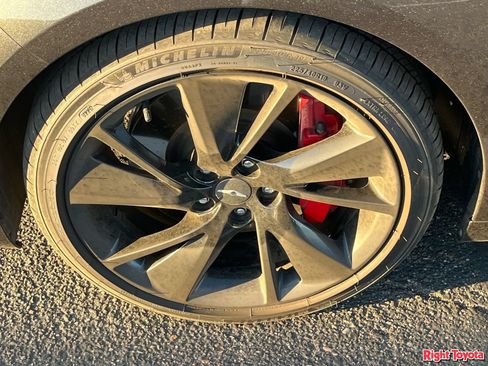Used 2023 Genesis G70 3.3T w/ Sport Prestige Package RWD image 8