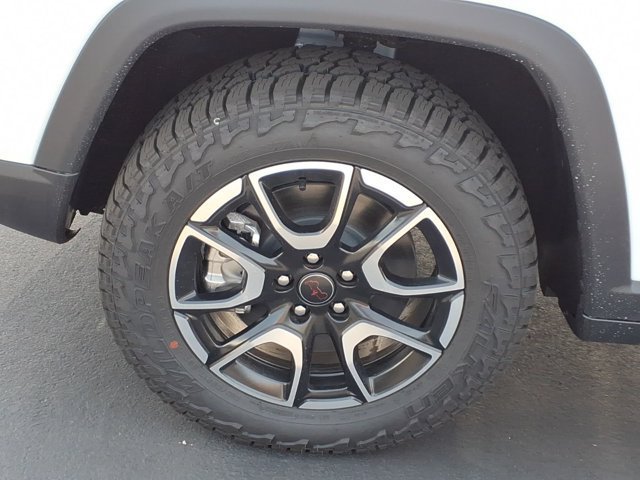 New 2026 Jeep Compass Trailhawk w/ Sun, Sound & Navigation Group AWD/4WD image 22