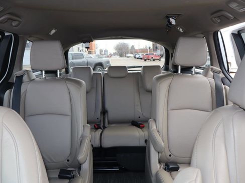 Used 2023 Honda Odyssey EX-L image 6
