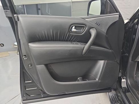 Used 2024 Nissan Armada SL w/ Midnight Edition Package image 25