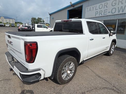 Used 2022 GMC Sierra 1500 Denali w/ Technology Package AWD/4WD image 8