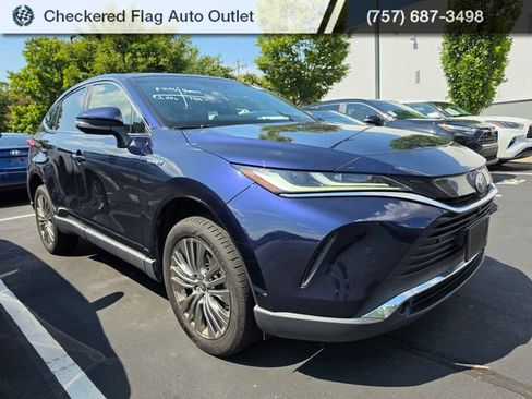 Used 2021 Toyota Venza Limited w/ Advanced Technology Package AWD/4WD image 3