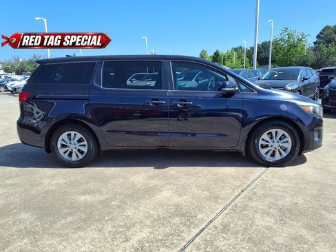 Used 2018 Kia Sedona LX FWD image 6