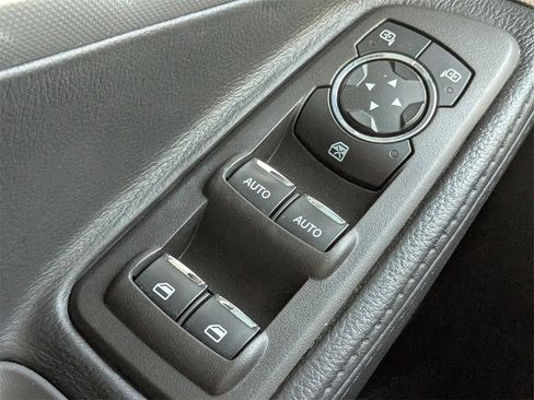 Used 2015 Ford Explorer XLT w/ Equipment Group 202B image 23