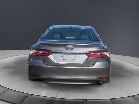Used 2024 Toyota Camry LE FWD image 4