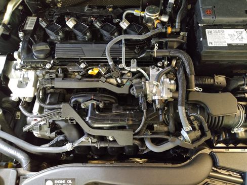 Used 2025 Toyota Corolla LE FWD image 30