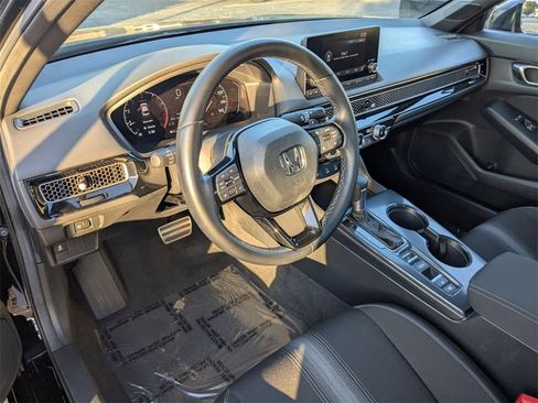 Used 2025 Honda Civic Sport image 13