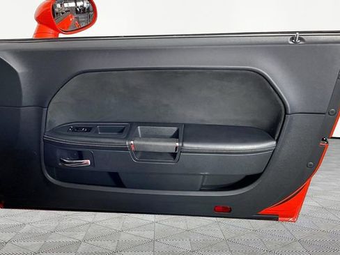 Used 2010 Dodge Challenger SRT8 w/ SRT Option Group II RWD image 22