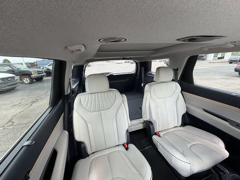 Used 2024 Hyundai Palisade Limited AWD/4WD image 34