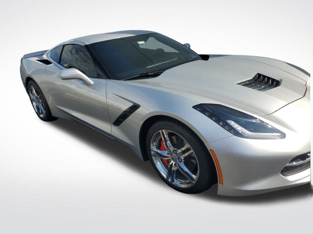 Used 2016 Chevrolet Corvette Stingray Coupe w/ 2LT Preferred Equipment Group RWD image 5