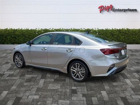 Used 2024 Kia Forte GT-Line w/ GT-Line Premium Package FWD image 2