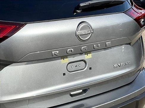Certified 2024 Nissan Rogue SV image 26