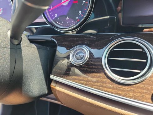 Used 2019 Mercedes-Benz E 300 image 21