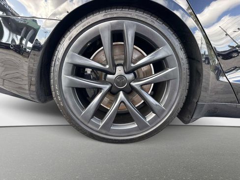 Used 2023 Tesla Model S AWD/4WD image 17