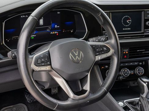 Used 2022 Volkswagen Jetta SE FWD image 23