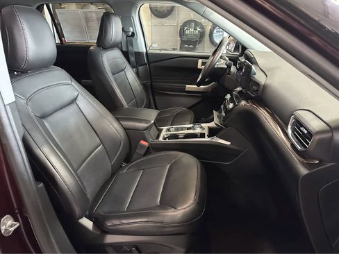 Used 2023 Ford Explorer Limited w/ Equipment Group 301A image 44
