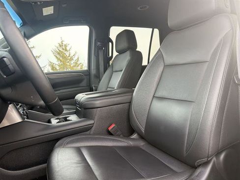 Used 2024 Chevrolet Tahoe LT w/ Luxury Package image 37