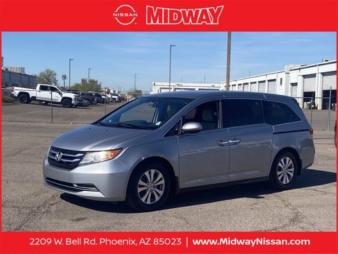Used 2016 Honda Odyssey SE image 1