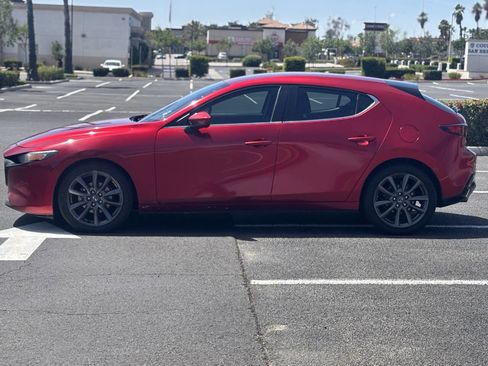 Used 2020 MAZDA MAZDA3 Hatchback image 4