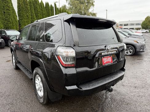 Used 2019 Toyota 4Runner SR5 image 9
