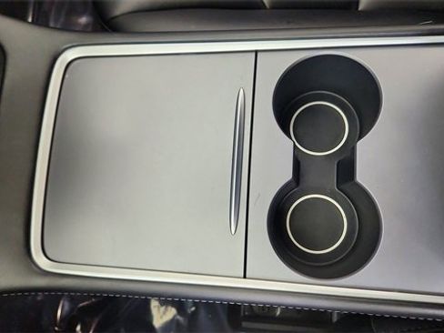 Used 2023 Tesla Model Y Performance image 49