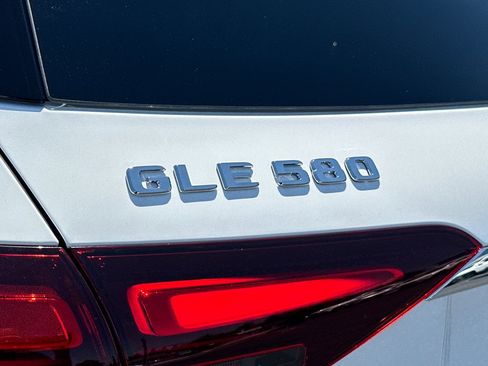 New 2026 Mercedes-Benz GLE 580 4MATIC image 34