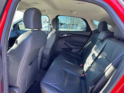 Used 2015 Ford Focus SE w/ Equipment Group 201A image 16