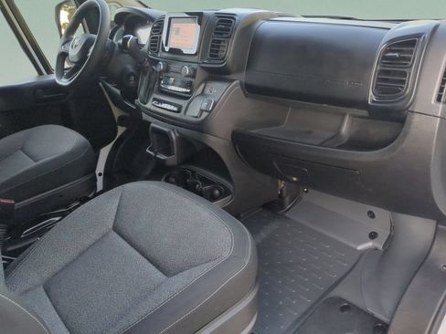 Used 2025 RAM ProMaster 2500 w/ U-Haul Equipment Group FWD image 42