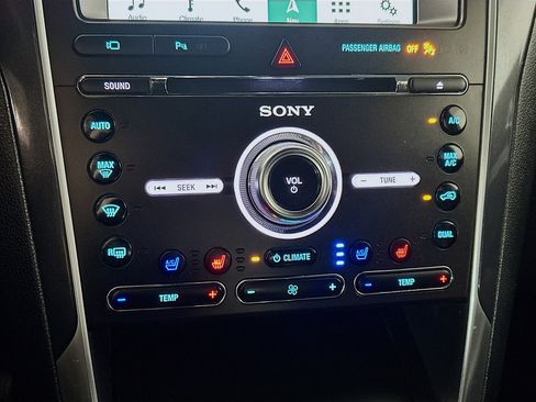 Used 2018 Ford Explorer Sport w/ Equipment Group 401A AWD/4WD image 16