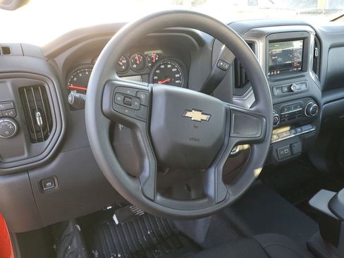 Certified 2025 Chevrolet Silverado 1500 W/T image 27