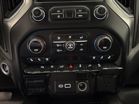 Used 2019 Chevrolet Silverado 1500 LTZ w/ LTZ Plus Package image 23