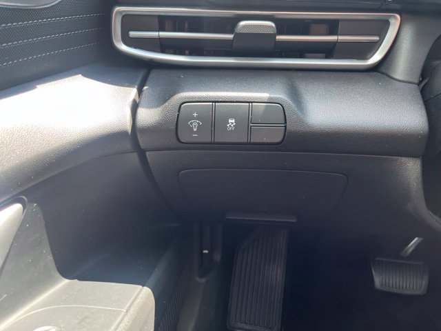 Used 2024 Hyundai Elantra SEL FWD image 29