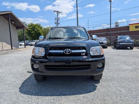 Used 2007 Toyota Sequoia Limited AWD/4WD image 2