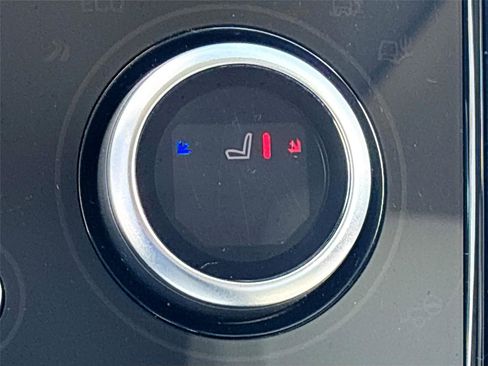 Used 2021 Land Rover Discovery Sport SE AWD/4WD image 21