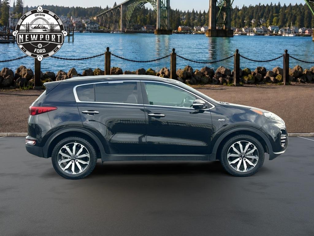 Used 2018 Kia Sportage EX AWD/4WD image 10