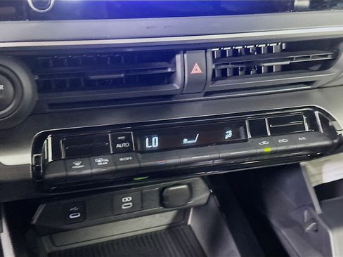 Used 2024 Toyota Prius LE image 24