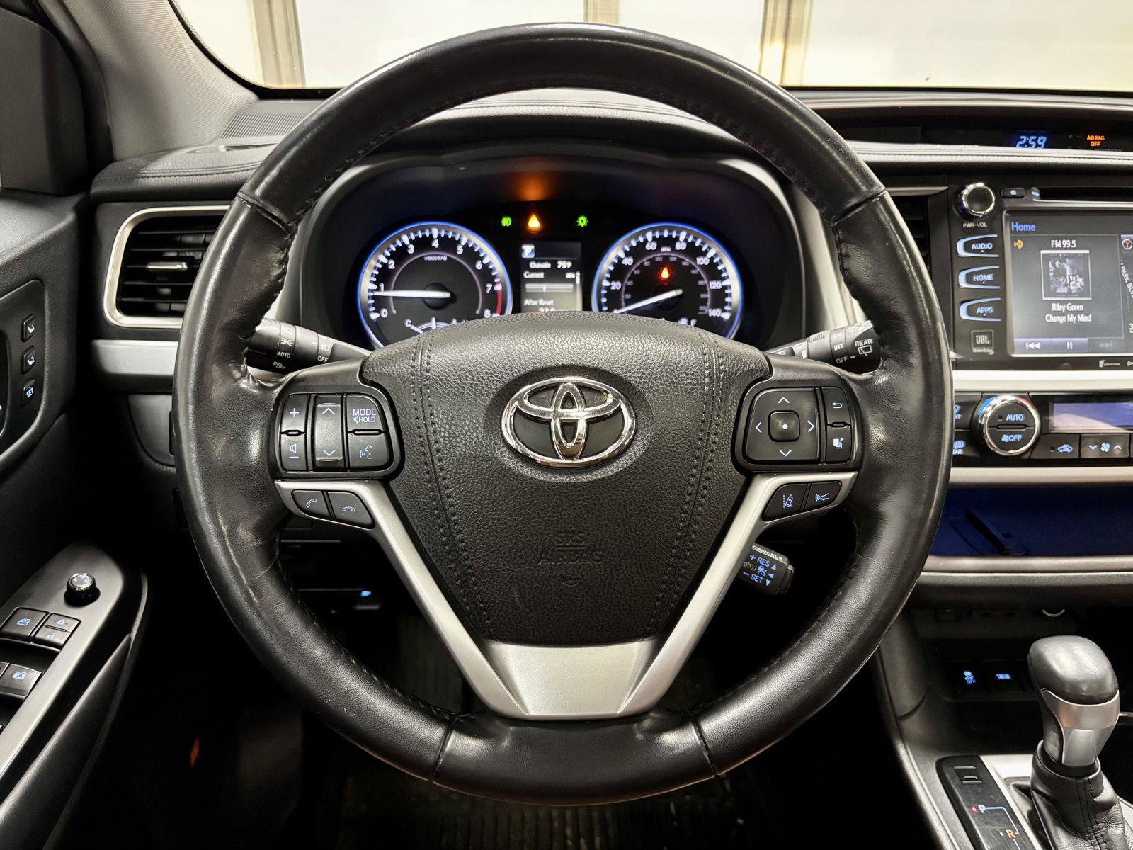 Used 2019 Toyota Highlander Limited Platinum AWD/4WD image 25