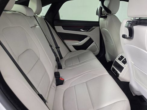 Used 2024 Jaguar XF R-Dynamic SE AWD/4WD image 45