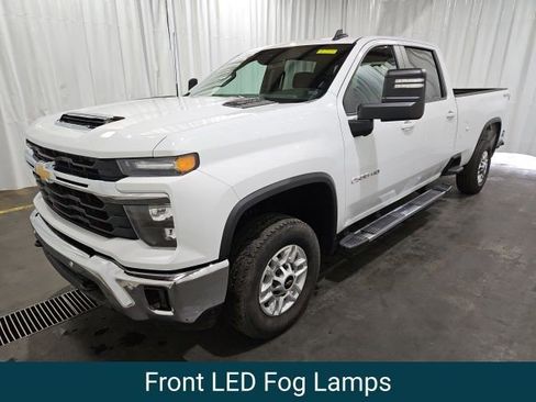 Used 2025 Chevrolet Silverado 2500 LT w/ Safety Package AWD/4WD image 6