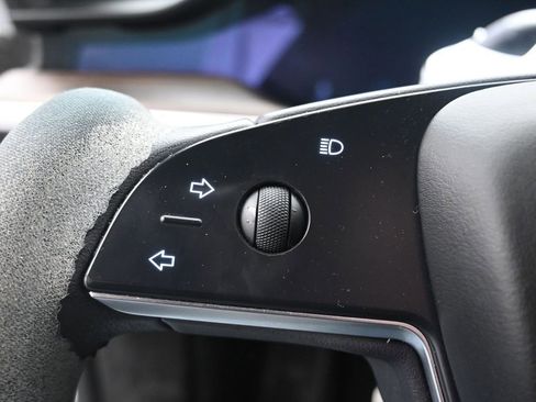 Used 2021 Tesla Model S Plaid image 27