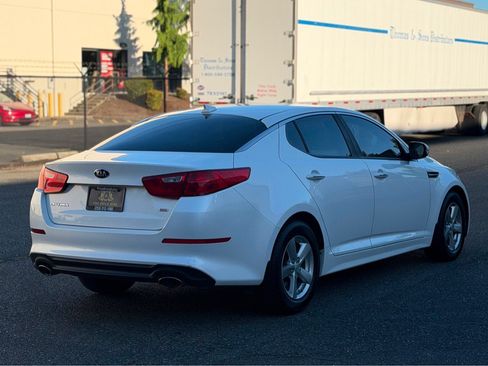 Used 2015 Kia Optima LX FWD image 4