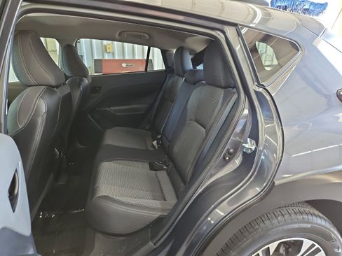 Used 2024 Subaru Crosstrek 2.0i Premium image 17