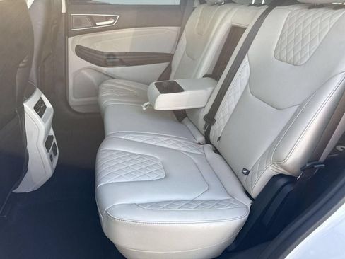 Used 2023 Ford Edge Titanium AWD/4WD image 25