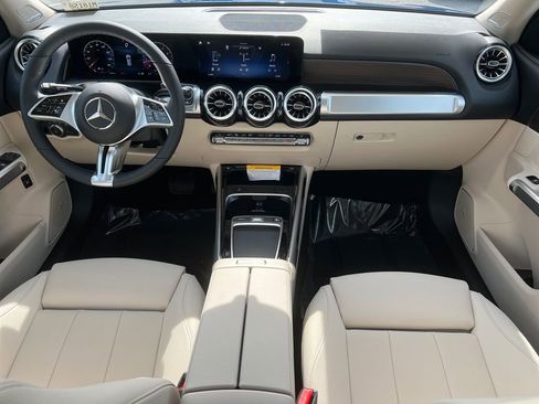New 2026 Mercedes-Benz GLB 250 4MATIC image 24