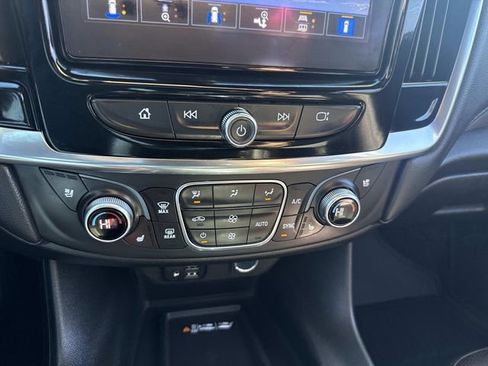 Used 2023 Chevrolet Traverse High Country image 30