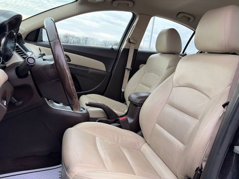 Used 2014 Chevrolet Cruze LT w/ RS Package image 23