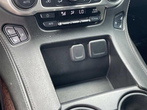 Used 2018 GMC Yukon SLT AWD/4WD image 36