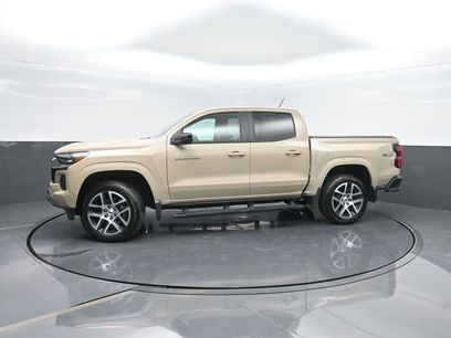 Used 2023 Chevrolet Colorado Z71 w/ Z71 Convenience Package 2