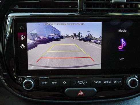 Used 2023 Kia Soul EX image 25