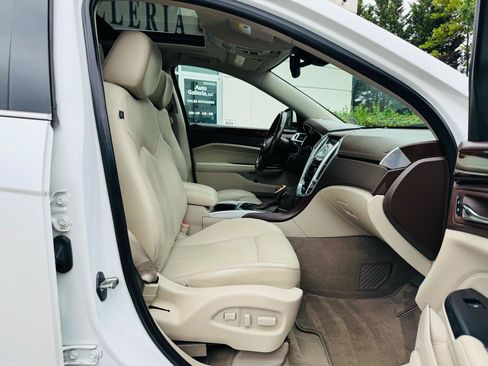 Used 2013 Cadillac SRX Premium AWD/4WD image 17